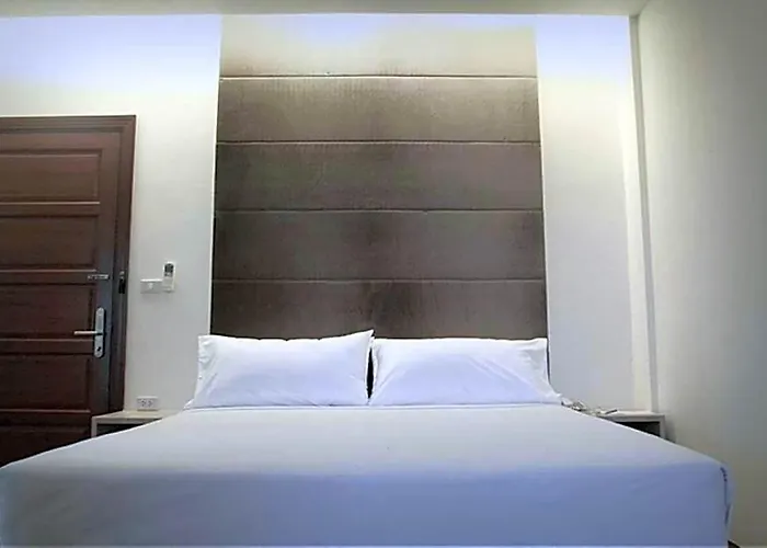 Calypzo 2 Ratchada 20 Hotel